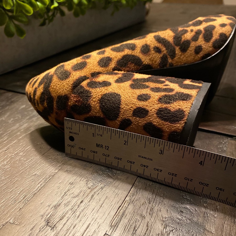 Charles By Charles David Leopard Print Heel - image 8